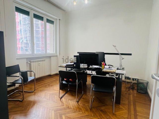 Appartamento in vendita di 85 m² in Viale Virginia Centurione Bracelli, 41