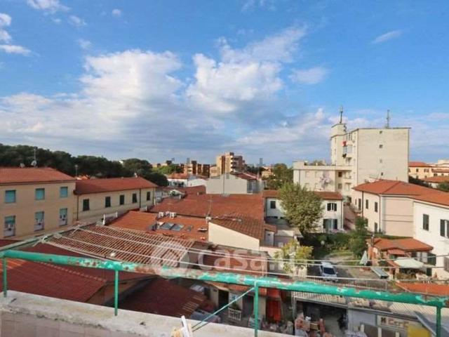 Appartamento in vendita di 85 m² in Viale Vittorio Alfieri