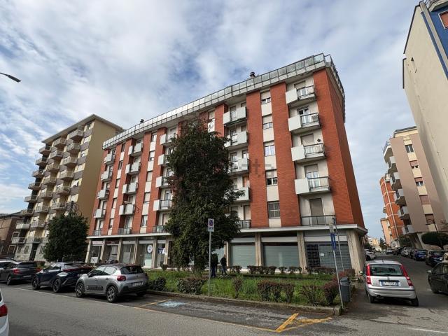 Appartamento in vendita di 86 m² in Corso Alcide de Gasperi, 46