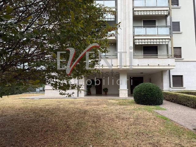 Appartamento in vendita di 86 m² in Corso Torino, 125
