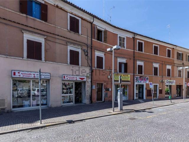 Appartamento in vendita di 86 m² in Piazza Ugo Bassi, 16