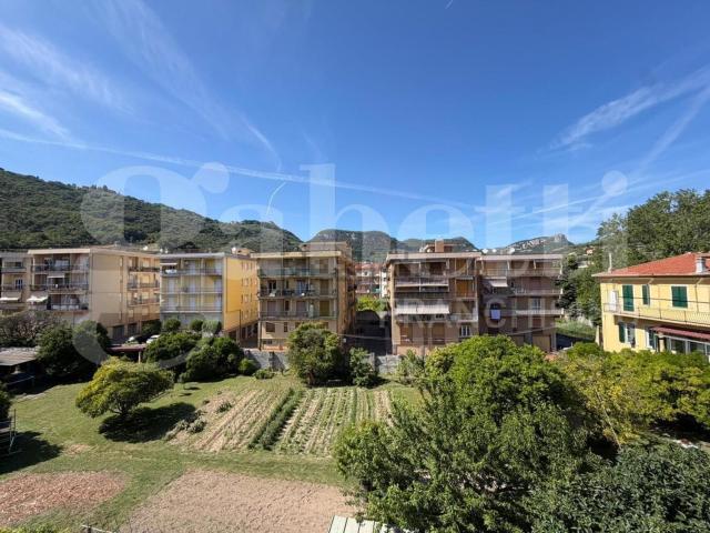 Appartamento in vendita di 86 m² in Vico Melogno