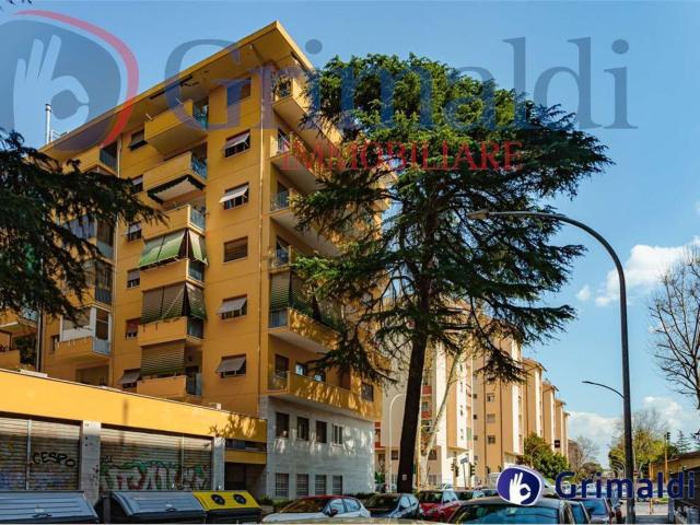 Appartamento in vendita di 86 m² in Via Tarquinio Collatino, 53