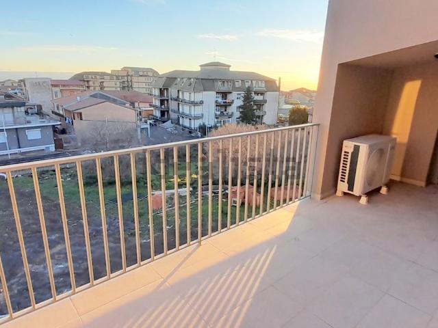 Appartamento in vendita di 86 m² in Via Trieste, 48