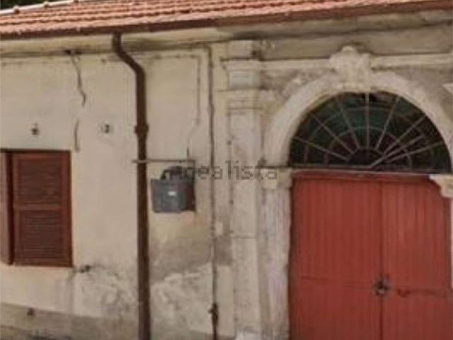 Appartamento in vendita di 86 m² in Via Umberto I, 4