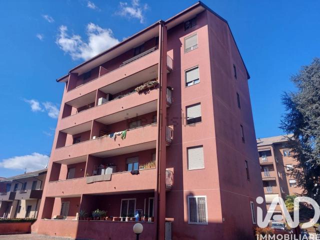 Appartamento in vendita di 86 m² in Via Valtellina