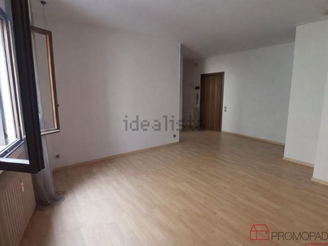 Appartamento in vendita di 86 m² in Via Zabarella
