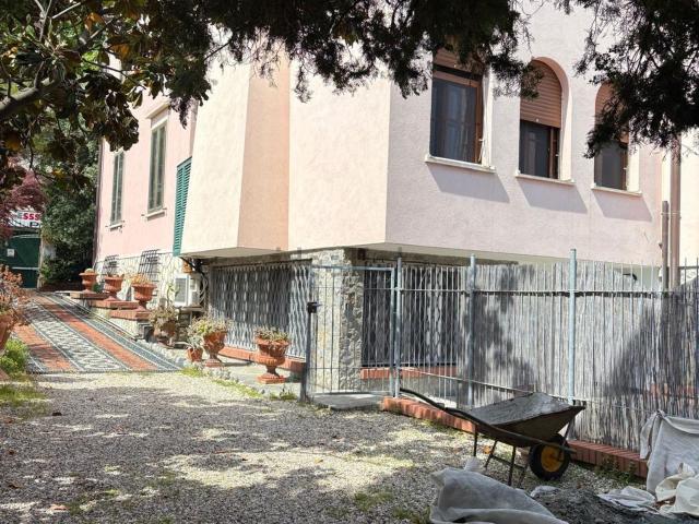 Appartamento in vendita di 86 m² in Via al Mare, 4