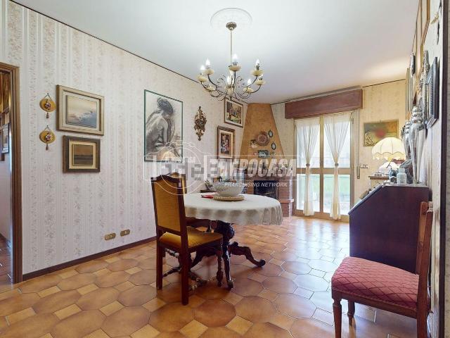 Appartamento in vendita di 86 m² in Via Aldo Moro, 223