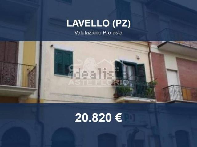 Appartamento in vendita di 86 m² in Via Angelo Barrile, 83