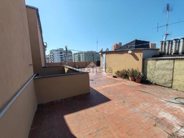 Appartamento in vendita di 86 m² in Via Angelo Scaniglia, 11