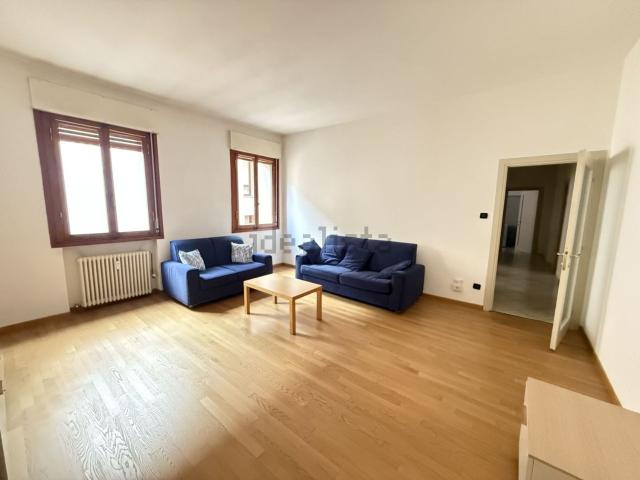 Appartamento in vendita di 86 m² in Via Cesare Battisti, 10