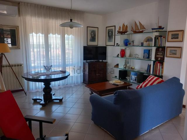 Appartamento in vendita di 86 m² in Via Cisa Interna, 72