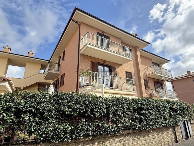 Appartamento in vendita di 86 m² in Via Colle dell&apos Asino
