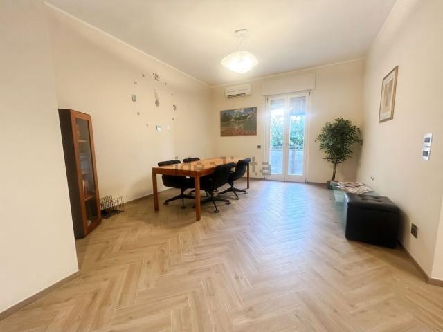 Appartamento in vendita di 86 m² in Via dei Martiri Angolani, 25