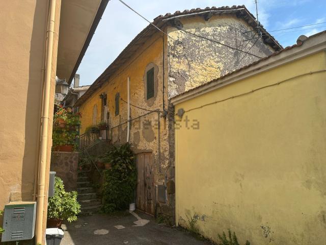 Appartamento in vendita di 86 m² in Via della Pace