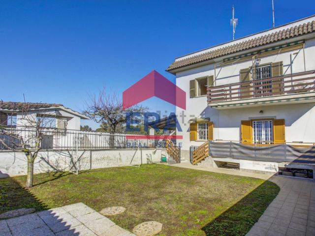 Appartamento in vendita di 86 m² in Via Ettore, 4