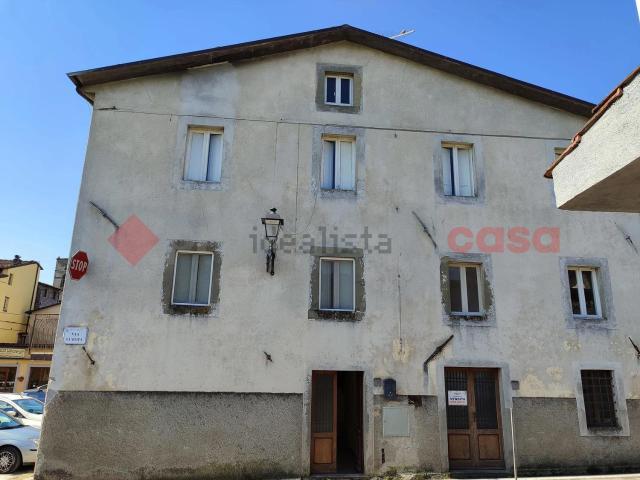 Appartamento in vendita di 86 m² in Via Europa, 1