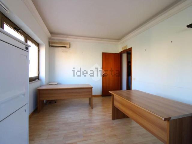 Appartamento in vendita di 86 m² in Via Ferruti