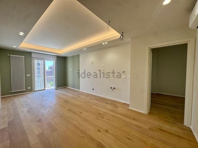 Appartamento in vendita di 86 m² in Via Fieschi, 3