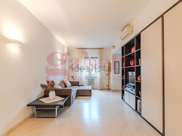 Appartamento in vendita di 86 m² in Via Frà Cristoforo, 14