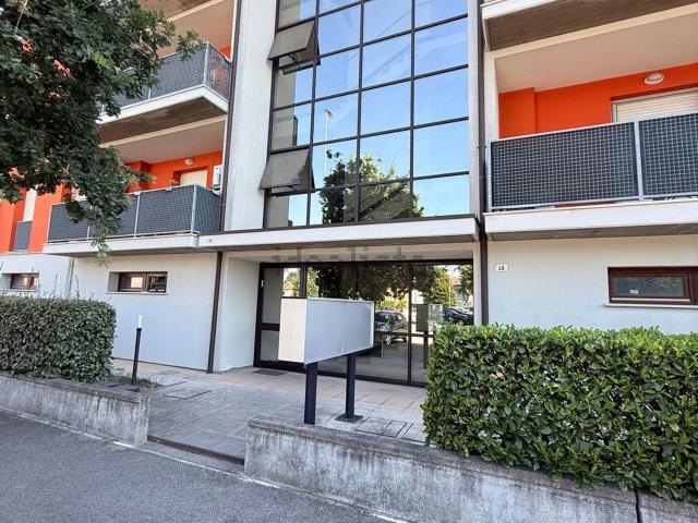 Appartamento in vendita di 86 m² in Via Genuzio Bentini, 40
