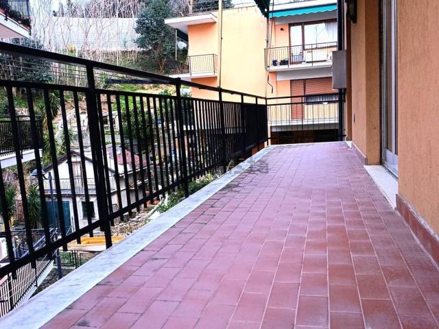 Appartamento in vendita di 86 m² in Via Gioiello, 18