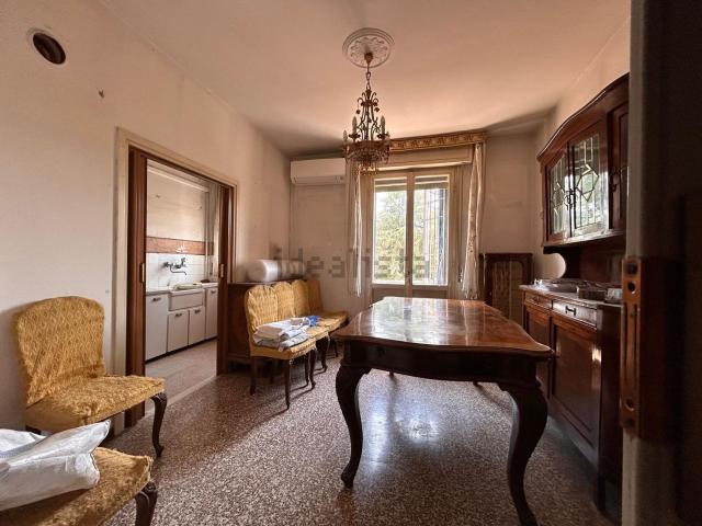 Appartamento in vendita di 86 m² in Via Giuseppe Compagnoni
