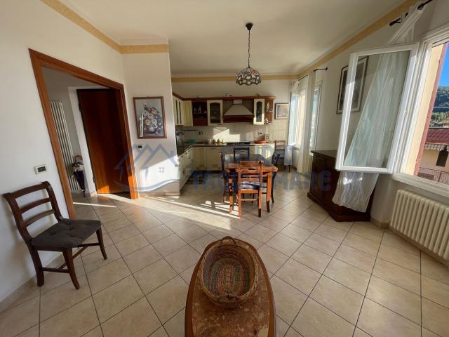 Appartamento in vendita di 86 m² in Via Giuseppe Mazzini