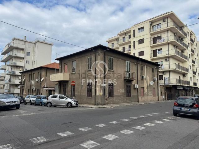 Appartamento in vendita di 86 m² in Via IV Novembre, 9