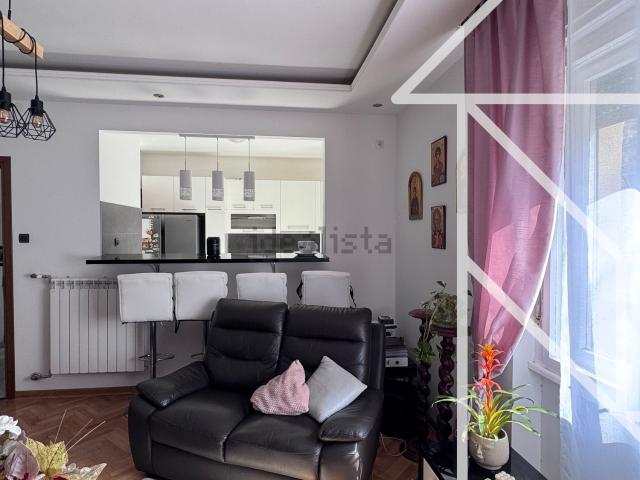 Appartamento in vendita di 86 m² in Via Limitanea, 12