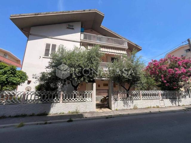 Appartamento in vendita di 86 m² in Via Liguria