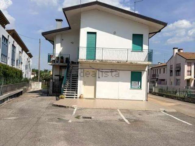 Appartamento in vendita di 86 m² in Via Monte Piana, 32