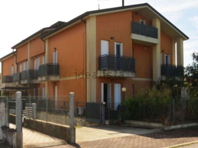 Appartamento in vendita di 86 m² in Via Monsignor E. Bacchion