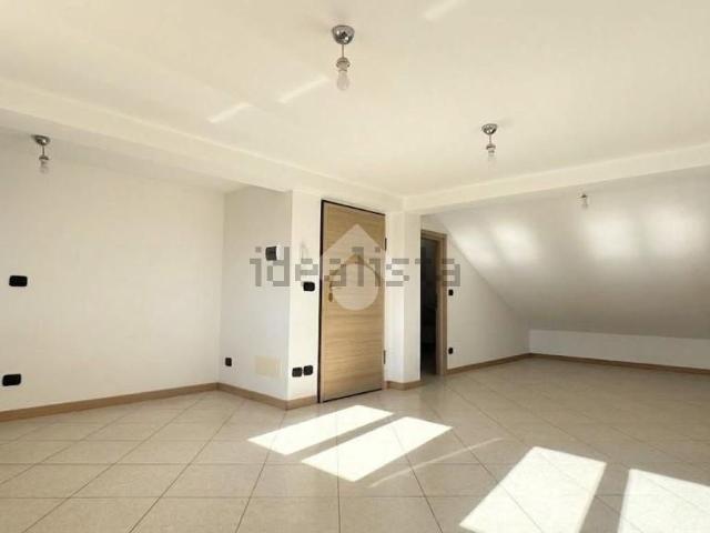 Appartamento in vendita di 86 m² in Via Napoli, 71