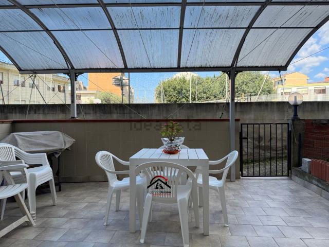Appartamento in vendita di 86 m² in Via Pitz&apos e Serra, 21