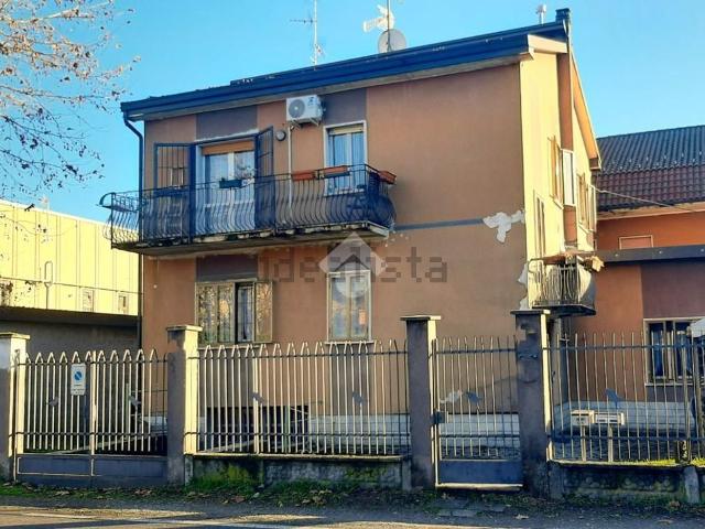 Appartamento in vendita di 86 m² in Via Risorgimento, 10