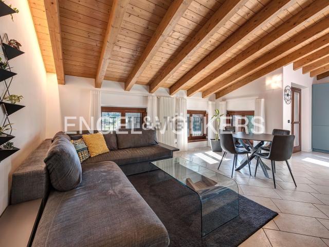 Appartamento in vendita di 86 m² in Via Sempione