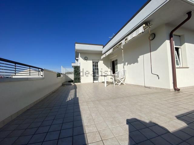 Appartamento in vendita di 86 m² in Viale Monti
