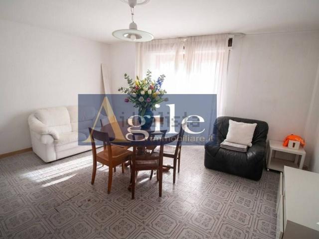 Appartamento in vendita di 86 m² in Viale Celso Ulpiani, 14