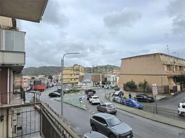 Appartamento in vendita di 86 m² in Viale Emilia, 26