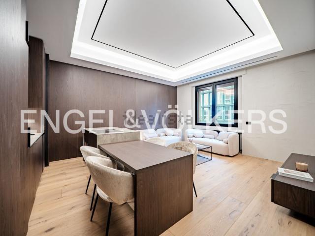 Appartamento in vendita di 86 m² in Viale Tunisia, 43