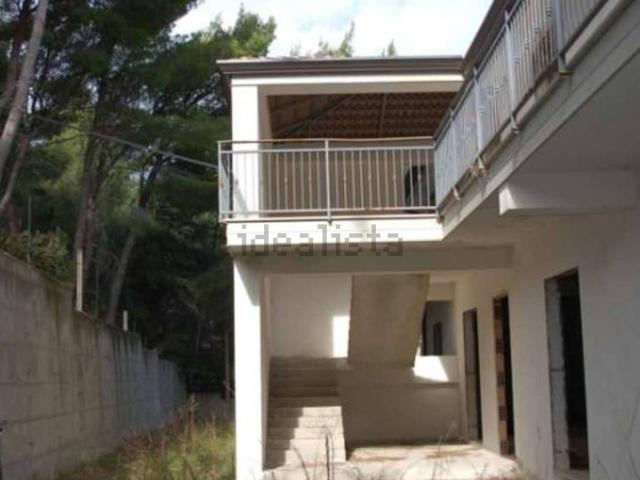Appartamento in vendita di 886 m² in Via Giuseppe Garibaldi