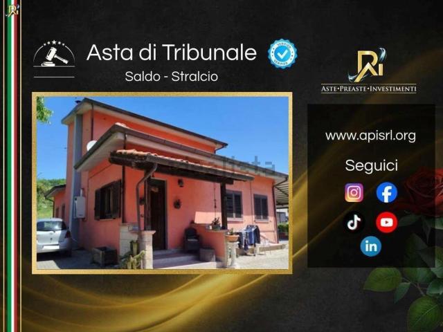 Appartamento in vendita di 88 m² in Contrada Isca, 30