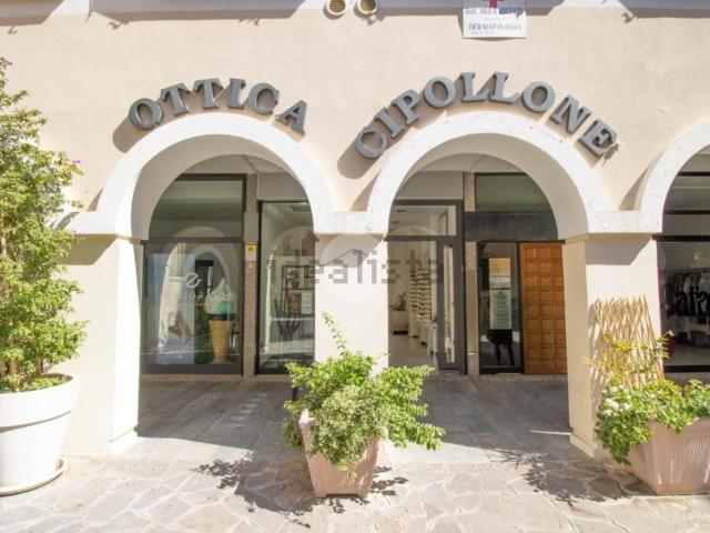 Appartamento in vendita di 88 m² in Piazza Lucio Valerio Pudente, 9