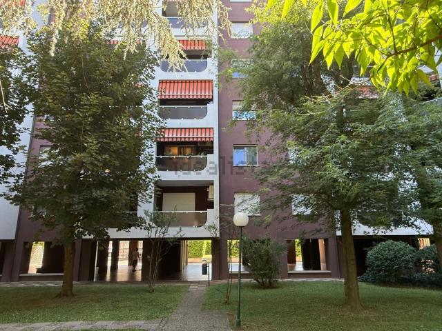 Appartamento in vendita di 88 m² in Strada Torino, 90
