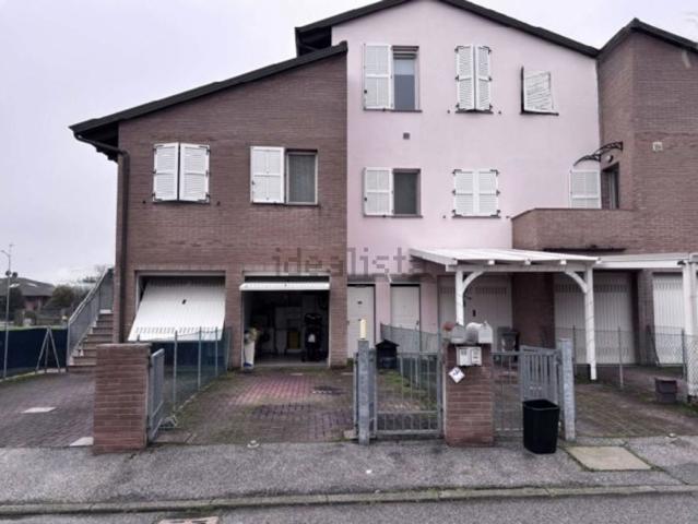 Appartamento in vendita di 88 m² in Via Tancredi Ludergnani