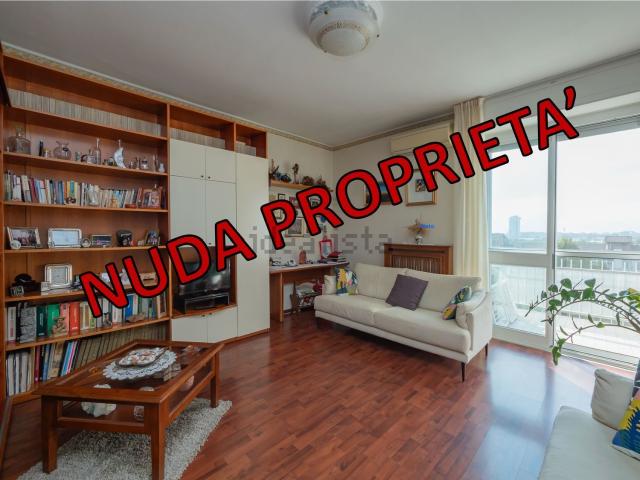 Appartamento in vendita di 88 m² in Via Viterbo, 39