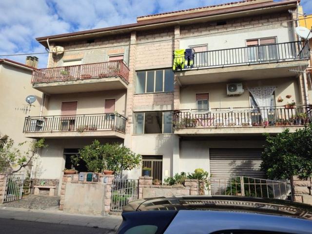 Appartamento in vendita di 88 m² in Via Azuni, 11