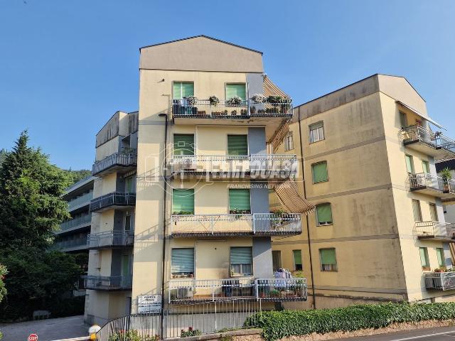 Appartamento in vendita di 88 m² in Via C. Colombo